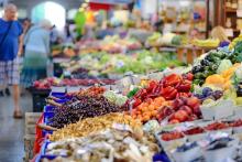שוק ירקות ופירות